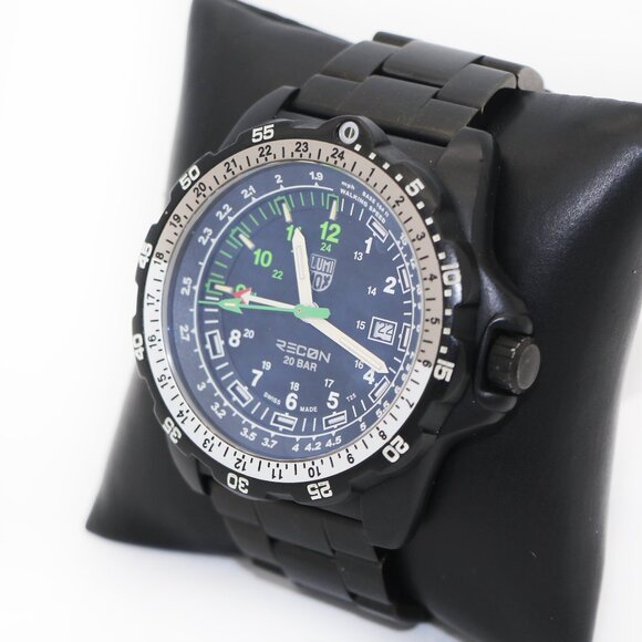 LUMINOX Land Recon NAVSPC 8830 Watch - Picture 2 of 4